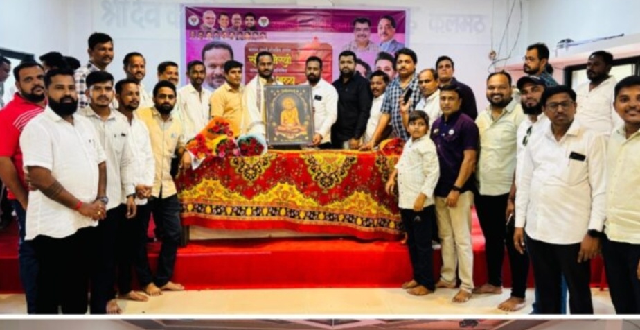 कलमठ सरपंच संदीप मेस्त्री यांचा वाढदिवस 75 रक्तदात्यांच्या रक्तदान शिबिराने साजरा