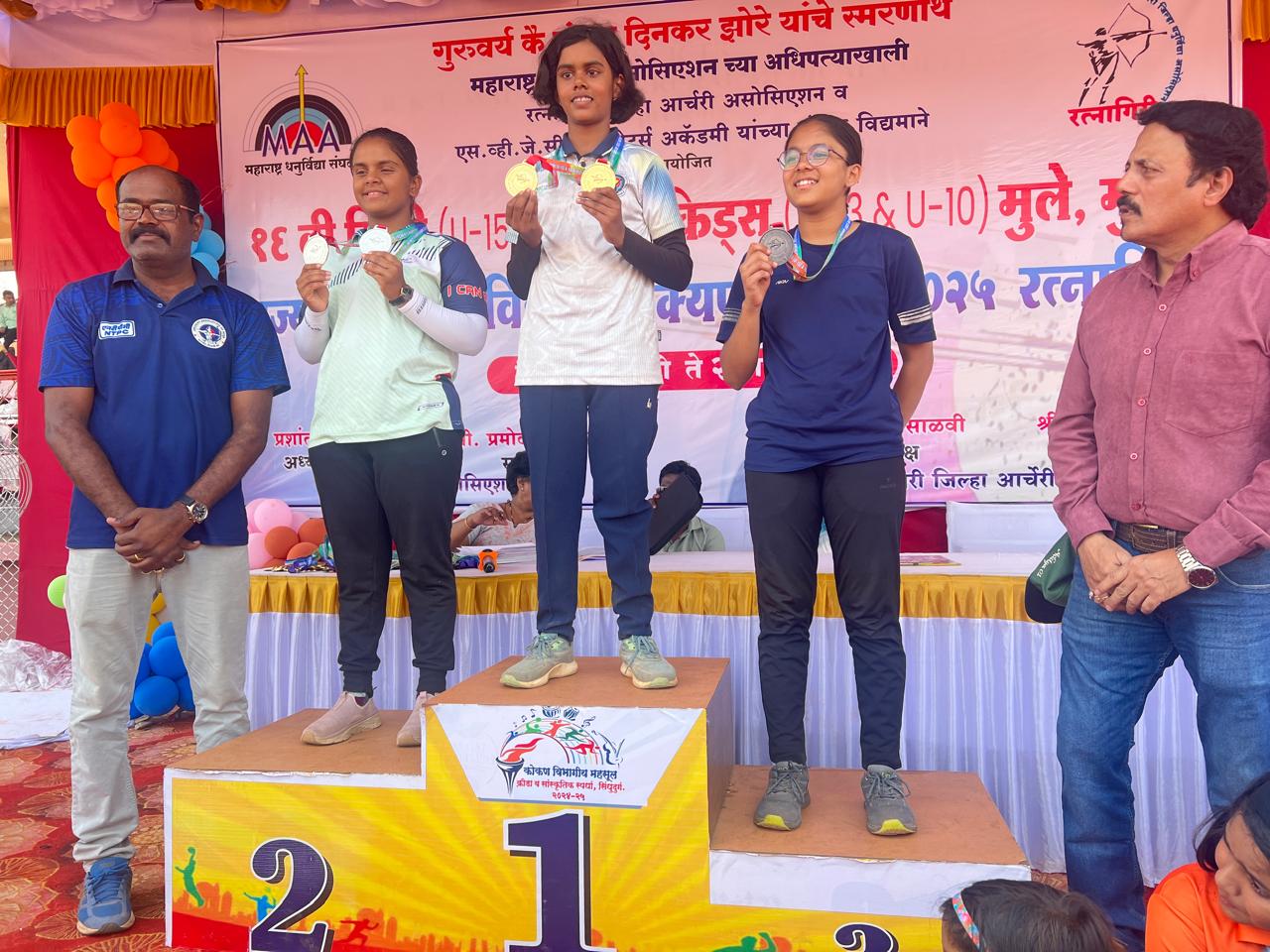 अक्सा शिरगांवकर हिची राज्यस्तरीय स्पर्धेत तीन ‘सिल्व्हर मेडल्स’ना गवसणी