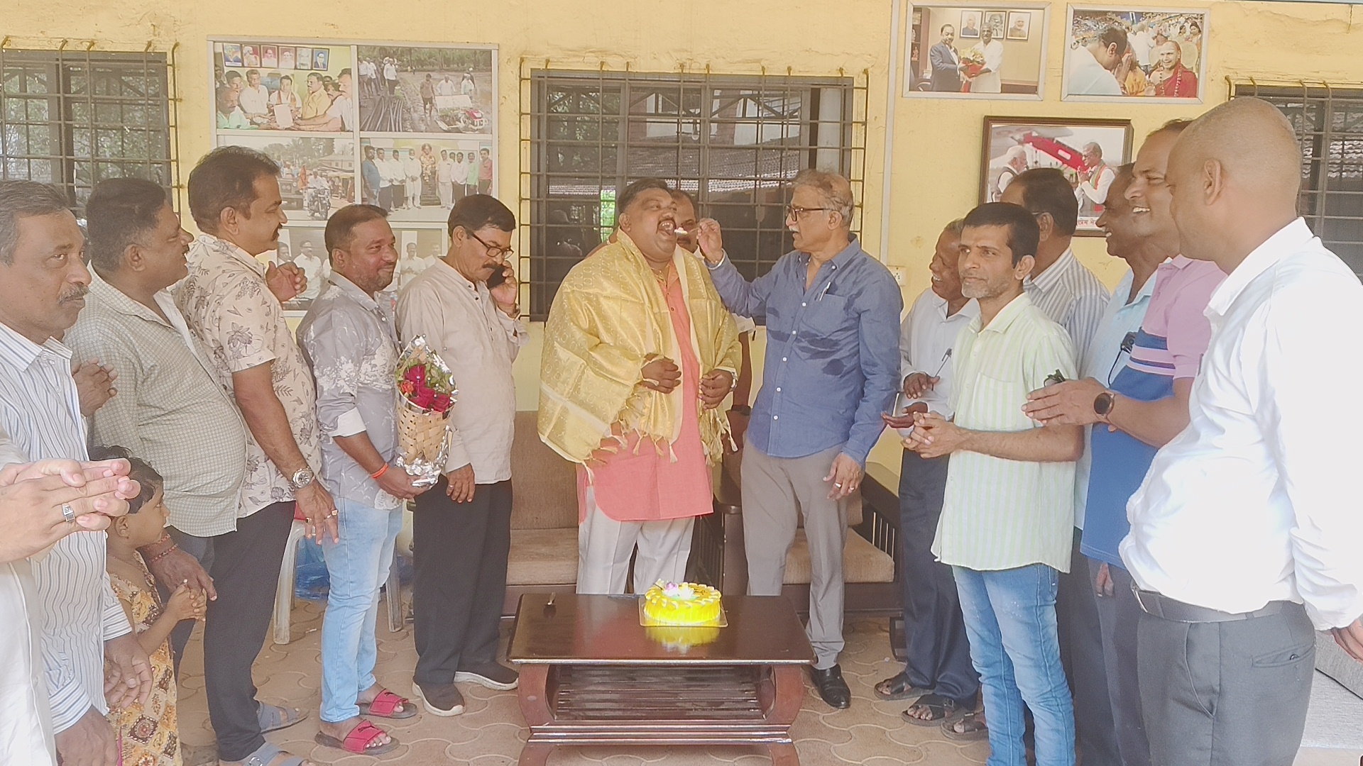 कासार्डे येथे प्रसाद जाधव यांचा ४२ वा वाढदिवस उत्साहात साजरा