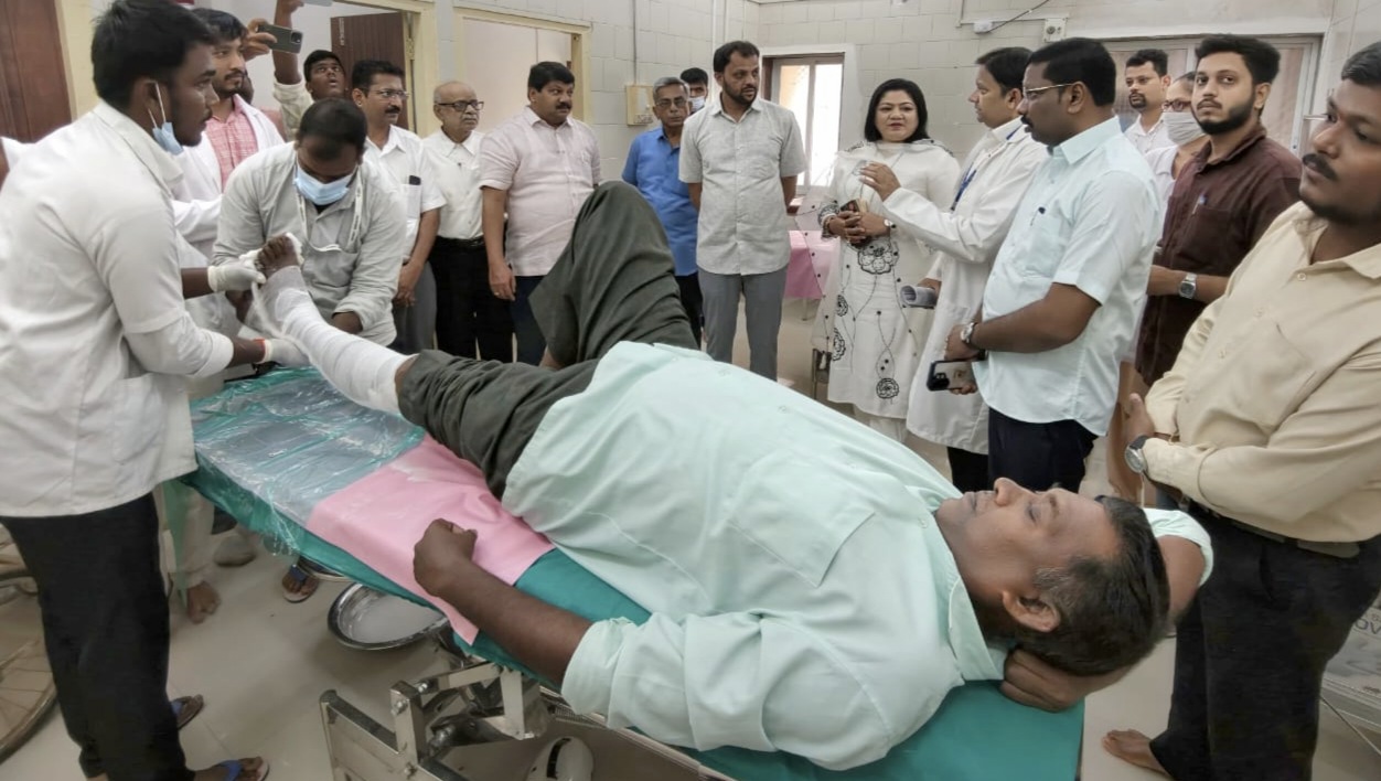 सिंधुदुर्गात पालकमंत्री नितेश राणे यांच्या संकल्पनेतून भव्य मेगा मेडिकल शिबिर यशस्वी; ६२३ रुग्णांची तपासणी