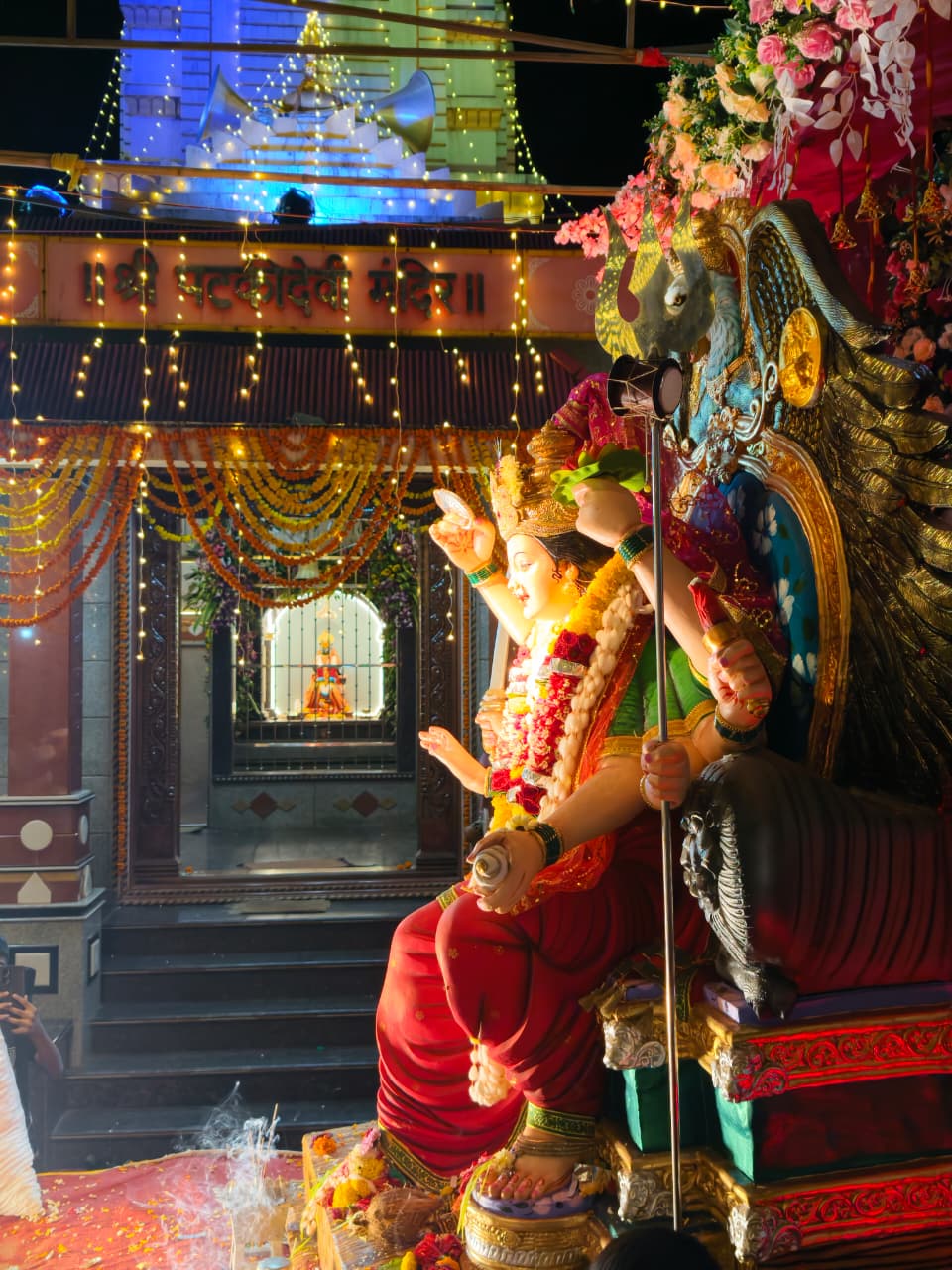 कणकवली बाजारपेठ मित्रमंडळाच्या आई भवानी मातेची वाजतगाजत भव्य विसर्जन मिरवणूक!